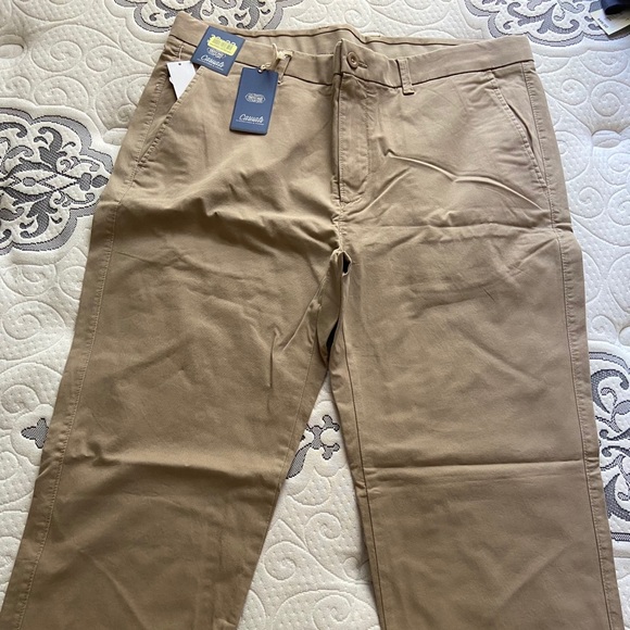 Roundtree and Yorke Men’s Brown Pants - Picture 2 of 4